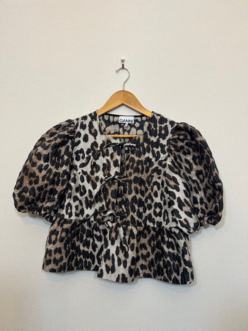 【GANNI】 ヒョウ柄 パフスリーブ トップス Mサイズ