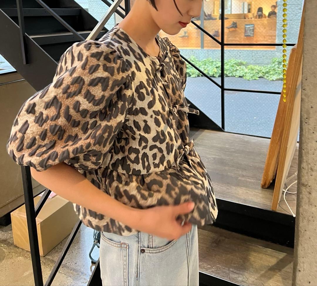 【GANNI】 ヒョウ柄 パフスリーブ トップス Mサイズ