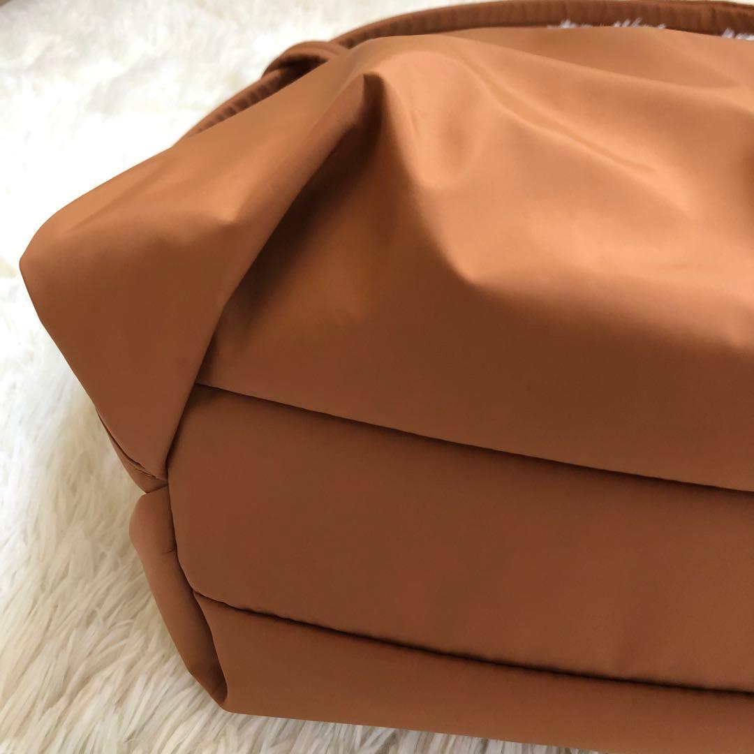 新品未使用✨イザック Y'SACCS トラベルショルダーリュック　キャメル