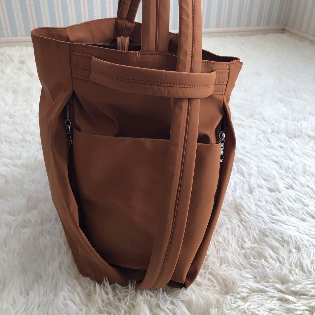 新品未使用✨イザック Y'SACCS トラベルショルダーリュック　キャメル