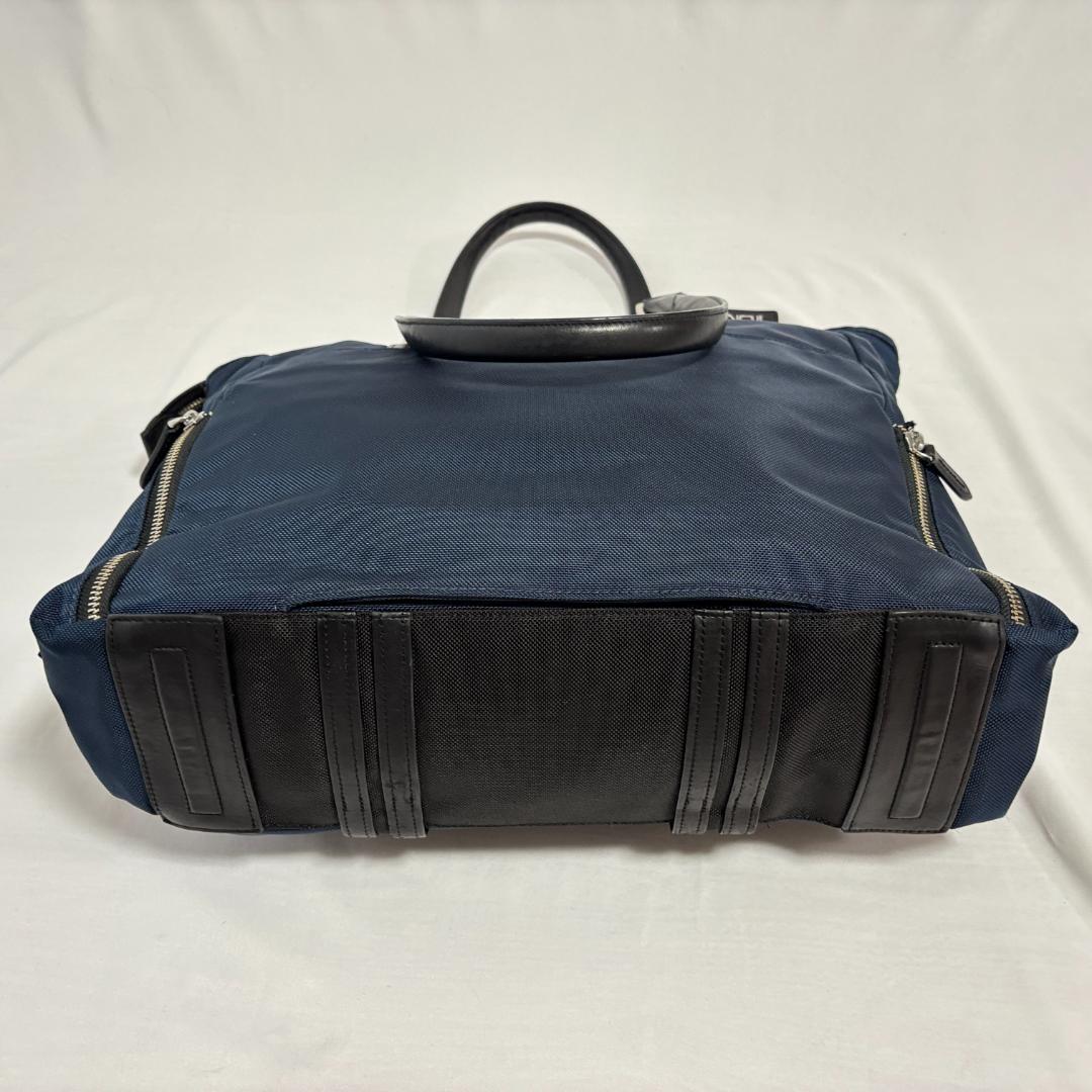 良品・限定 トゥミ JARVIS トートバッグ ビジネス ネイビー×ブラック