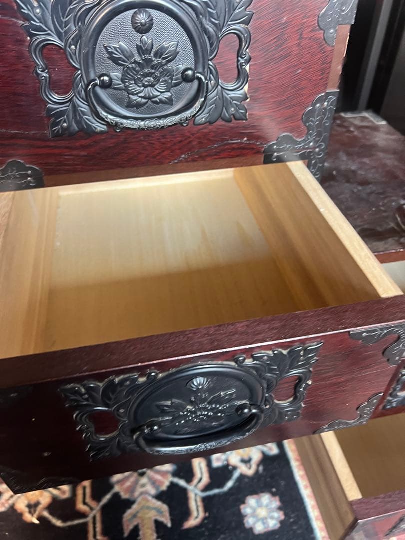 階段タンス　飾り棚 桐箪笥