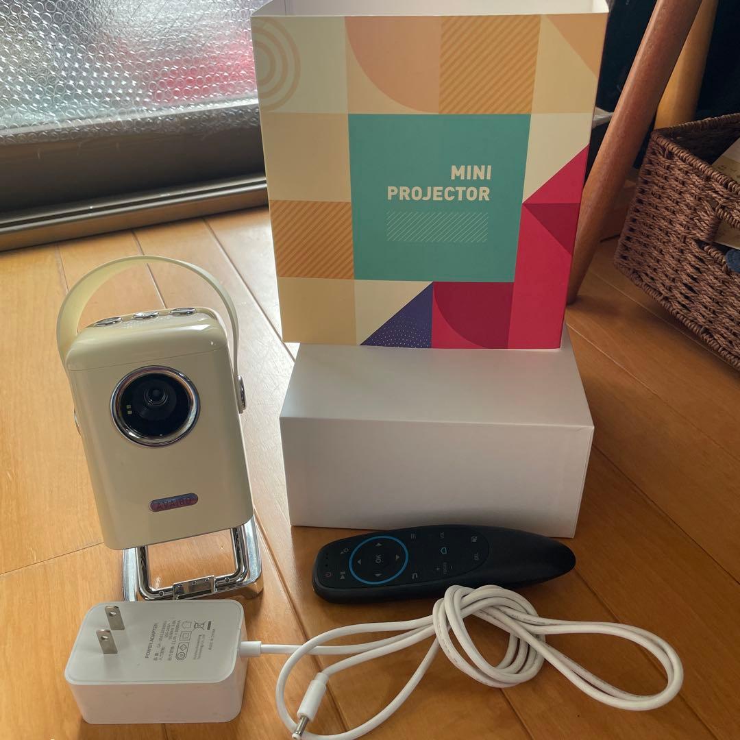 AVAIBO MINI PROJECTOR 本体