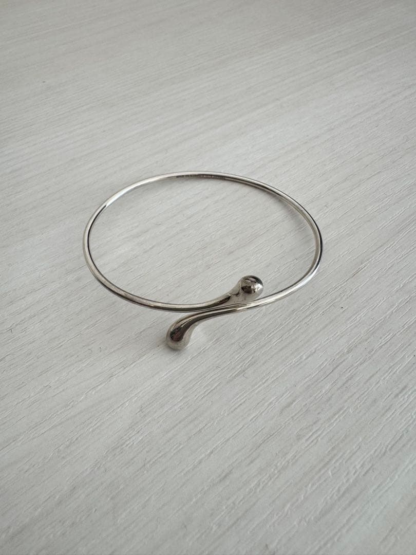 TIFFANY ティファニー エルサペレッティ ティアドロップ バングル