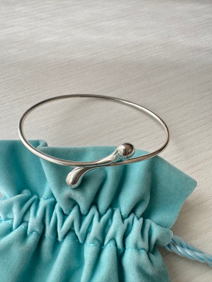 TIFFANY ティファニー エルサペレッティ ティアドロップ バングル