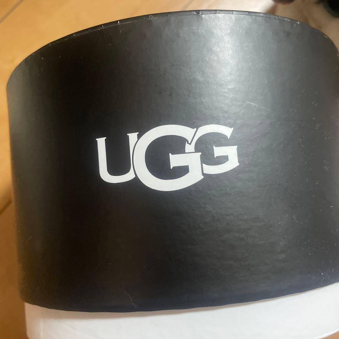 ugg SheepskinEmbroidery Earmuff イヤーマフ