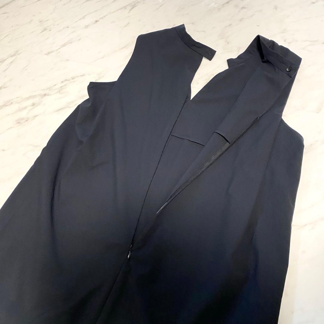 【美品】2024✨️ スローブイエナ リラックスイージーVネックオールインワン 紺