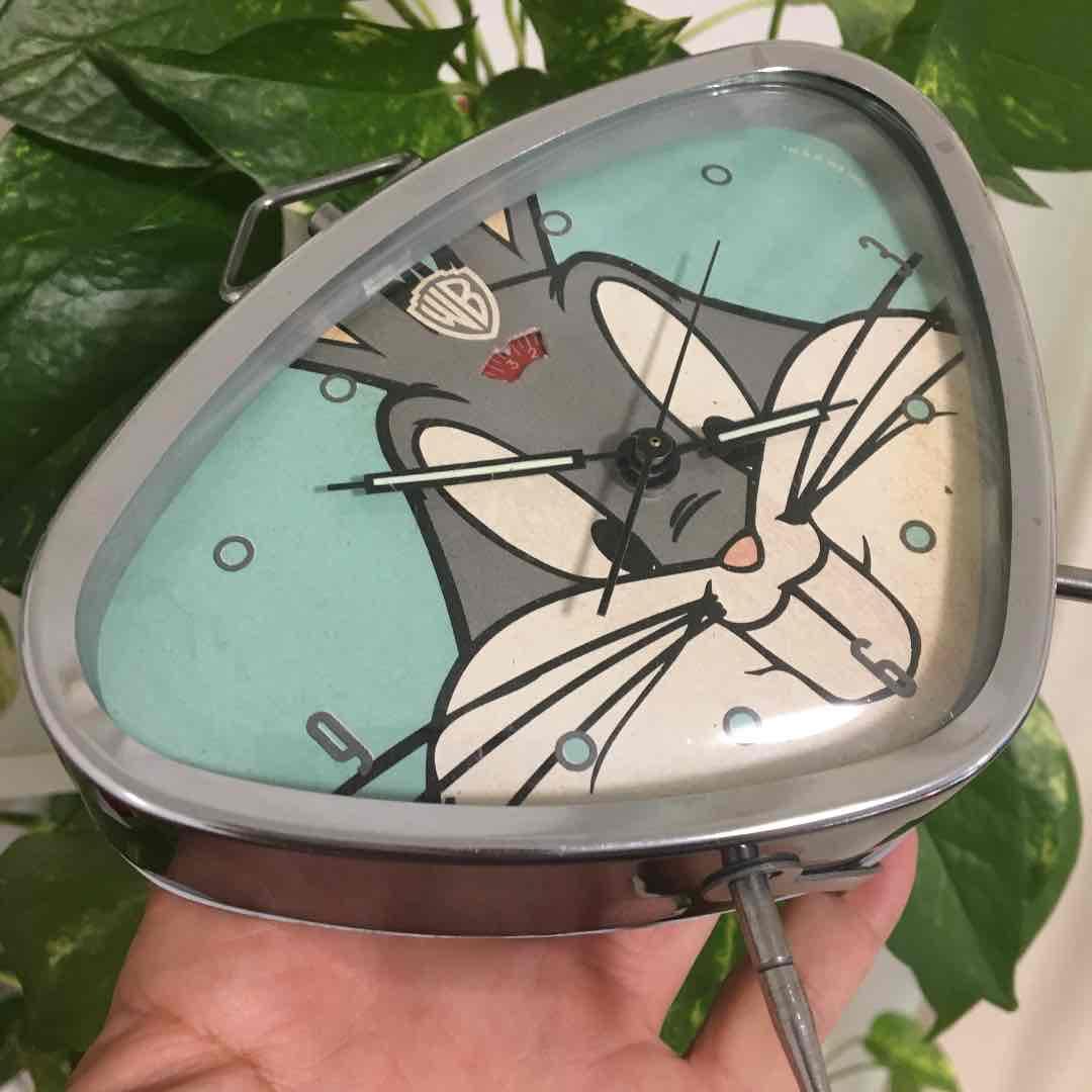 超希少　レトロ　バックスバニー　　　　　　　　　　　　　　目覚まし時計（手巻き）