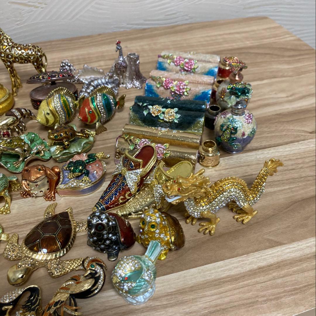 一つ800円計算 アンティーク　ジュエリーボックスや置物　ピィアースまとめ売り