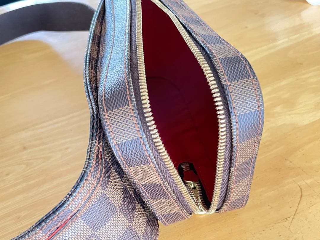 LOUIS VUITTON ダミエパターン ボディバッグ ブラウン