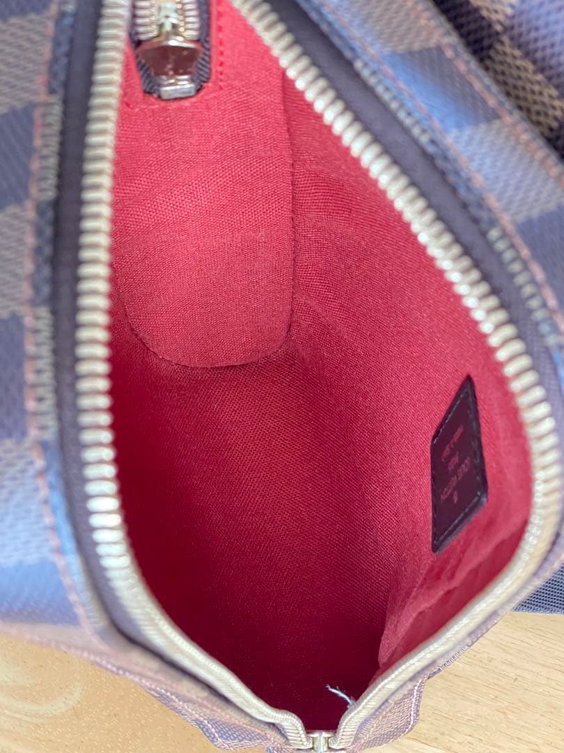 LOUIS VUITTON ダミエパターン ボディバッグ ブラウン