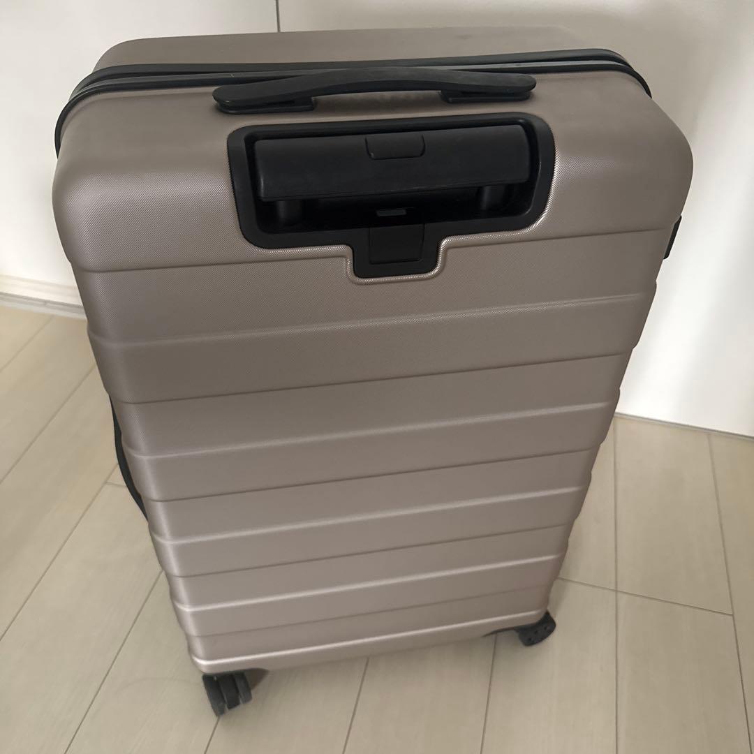 無印　キャリーケース　中型　62L
