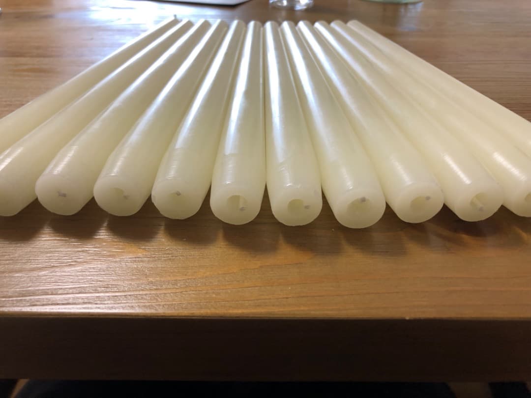 テーパーキャンドル、キャンドルホルダー