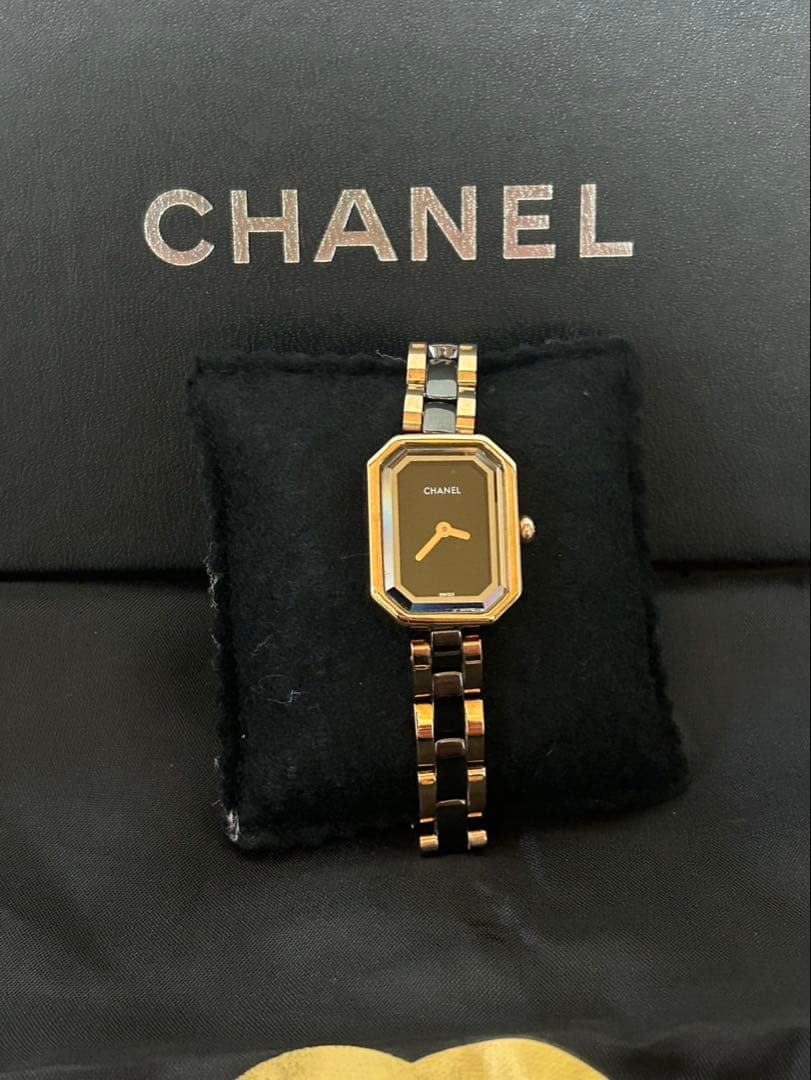 ノベルティ クォーツ腕時計 ゴールド/ブラック