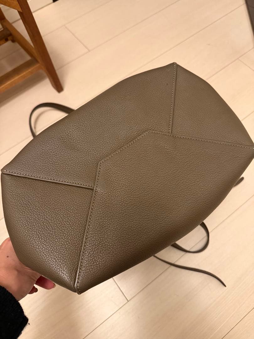 AkariページCELINE カバファントム　トートバッグ