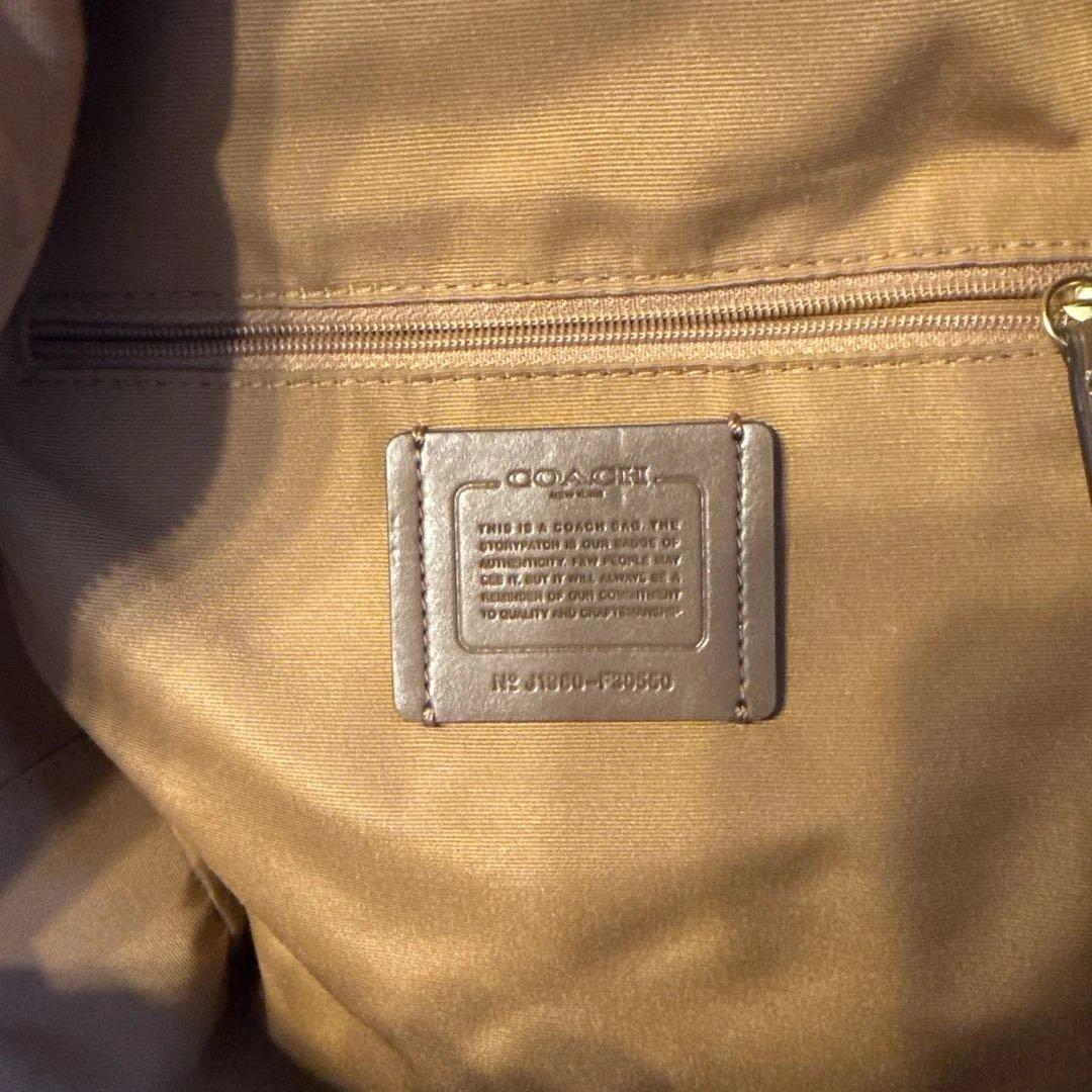 お値下げご相談ください　COACH ホワイト　レザー　リュック　バックパック