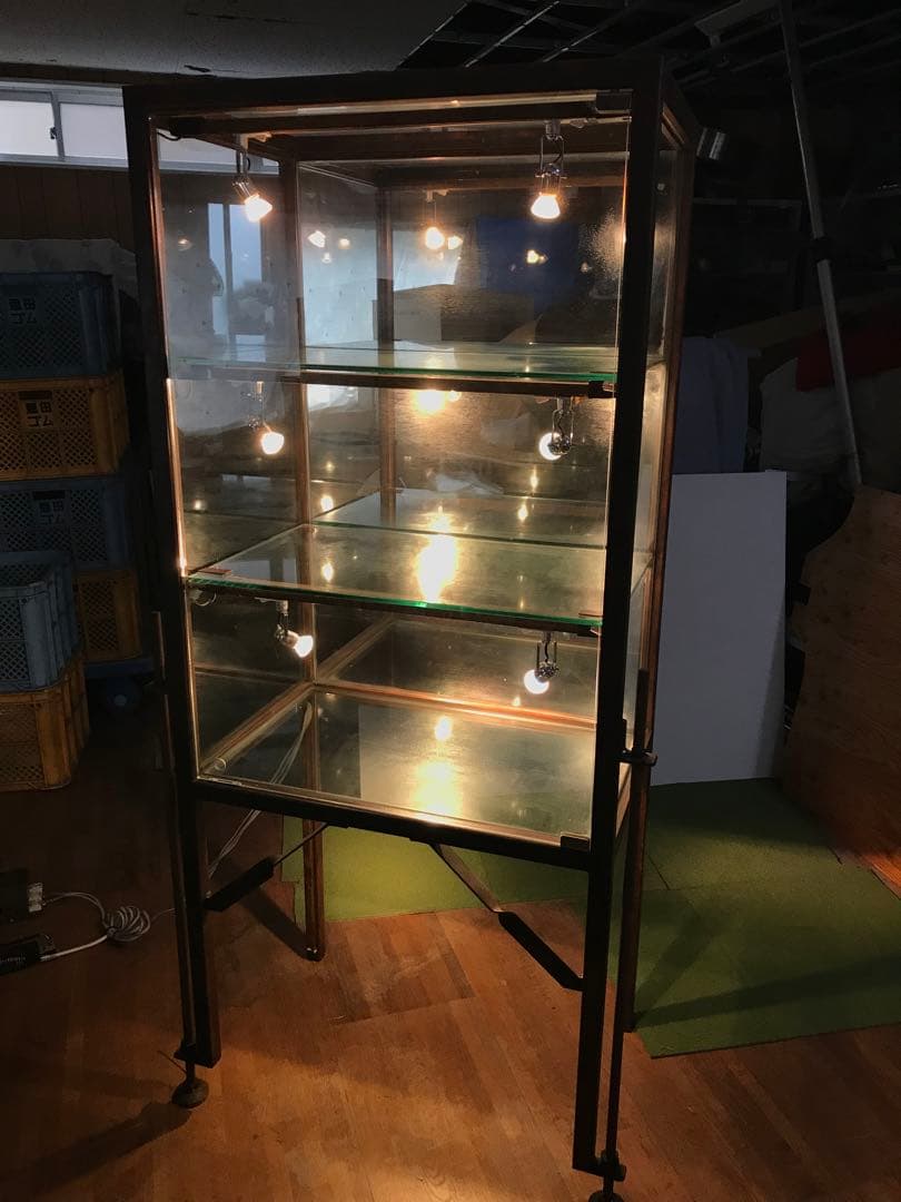 ガラスキャビネット ガラスショーケース ディスプレイケース　鉄製フレーム 岐阜発