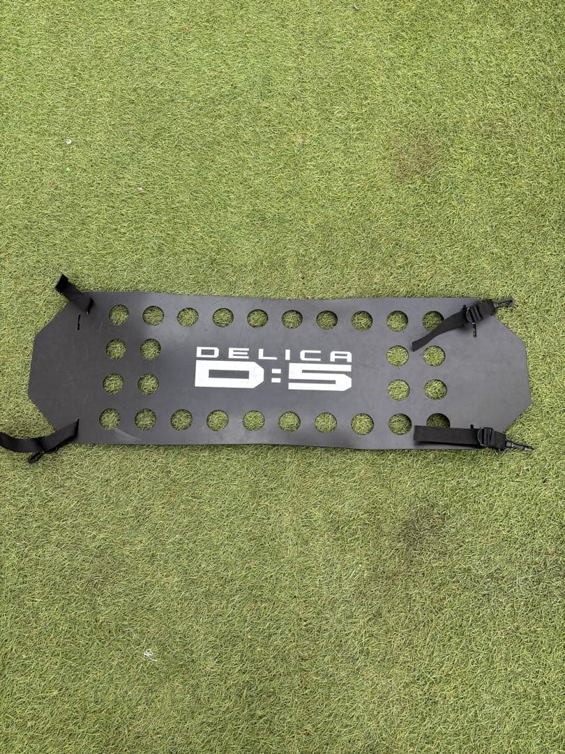 デリカＤ５　カーゴフェンス