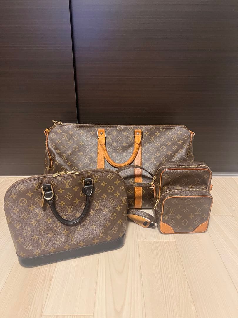 ルイヴィトン　キーポル　アルマ　アマゾン