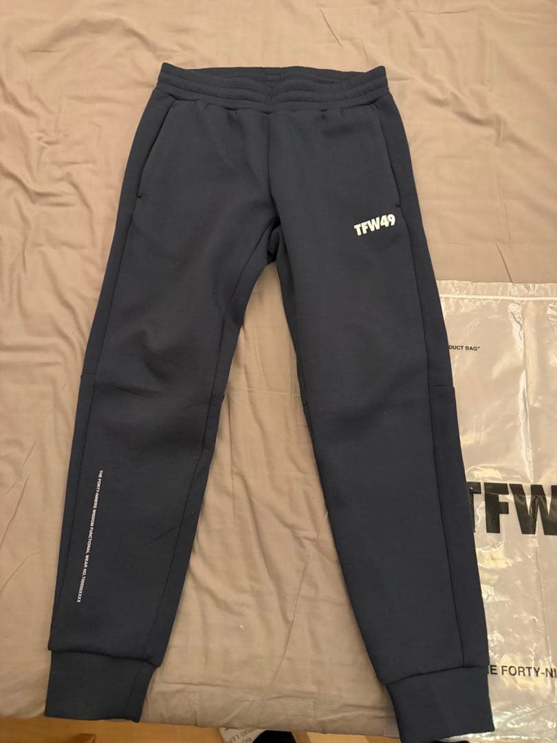 TFW49 CARDBOARD MATERIAL セットアップ　L