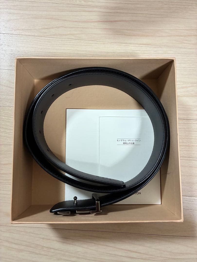 ルイ・ヴィトン　LV イニシャル リバーシブル ベルト モノグラム