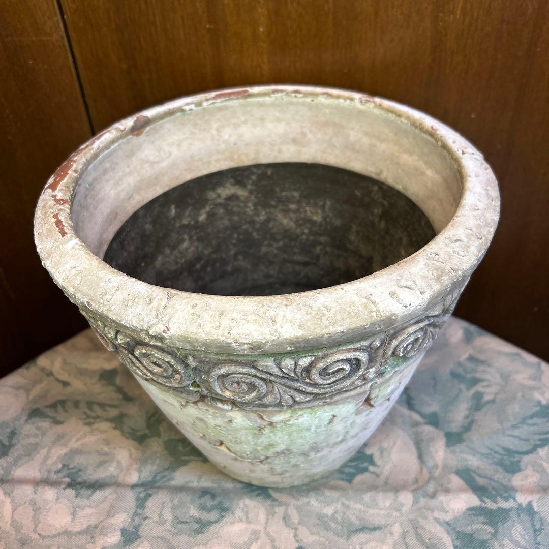 貴重 クラシックなレリーフラウンドポット W28cm淡いベージュ＆ブラウン穴有り