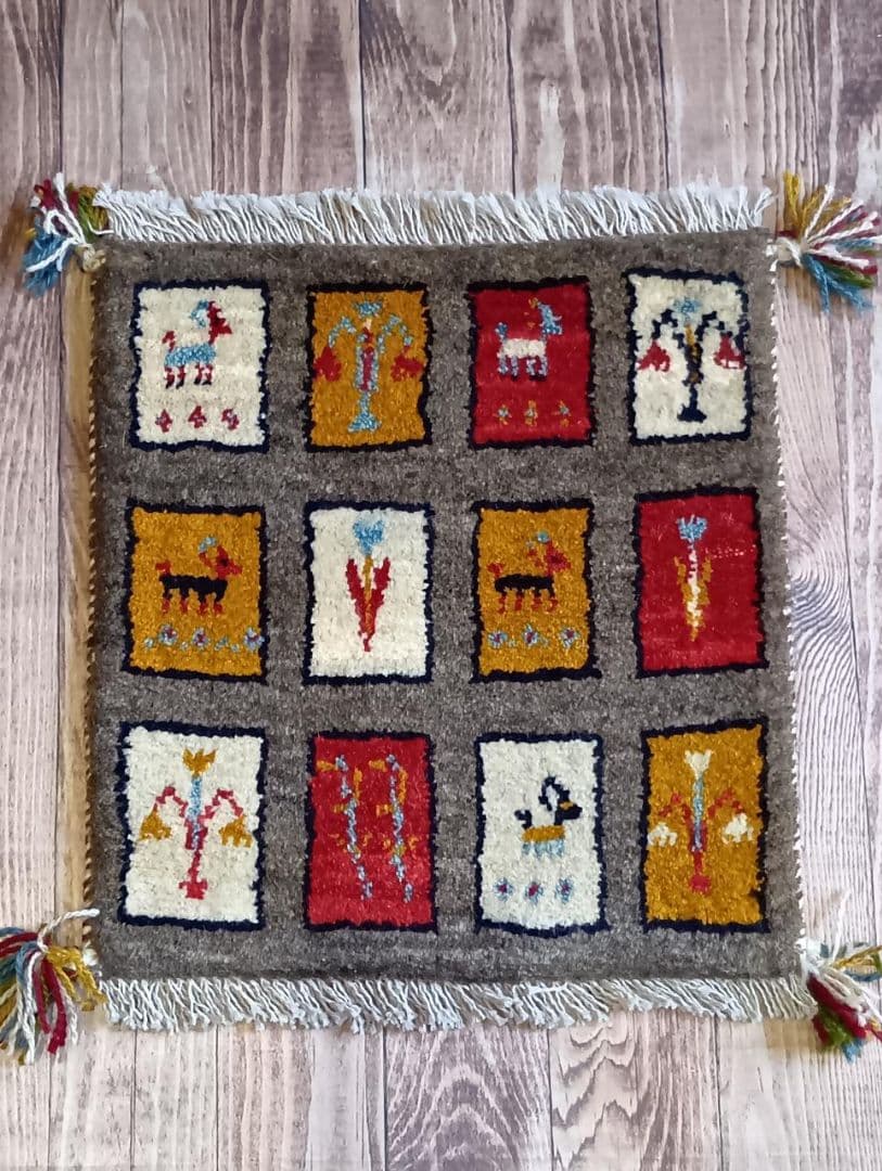 ペルシャ絨毯　ギャッベ　座布団　手織り　イラン(114)