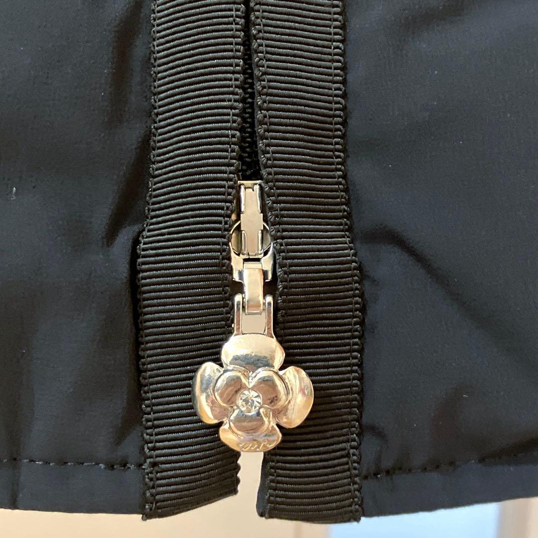 【美品】M'S GRACY ビーズワッペン カメリアチャーム ダウンベスト