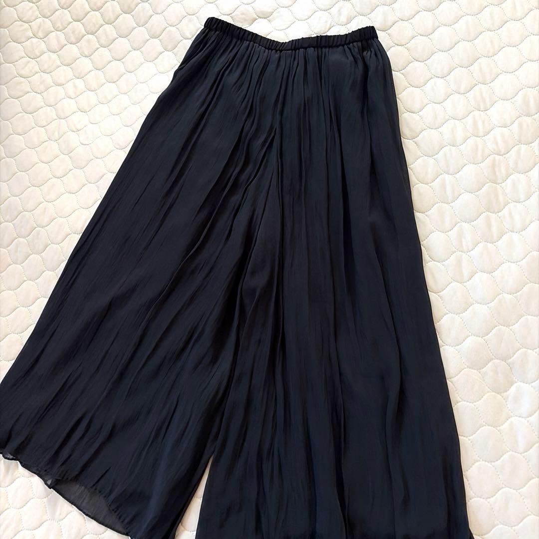 【24SS美品】BEARDSLEY シワシフォンギャザーパンツ　黒　サイズ2