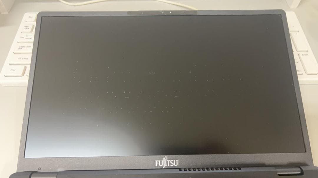 超軽量840g 富士通 LIFEBOOK U9311/M 美品 オフィスあり②