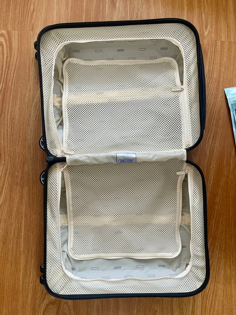 RIMOWAリモワ サルサ エアー 22リットル 4輪　機内持ち込み　美品