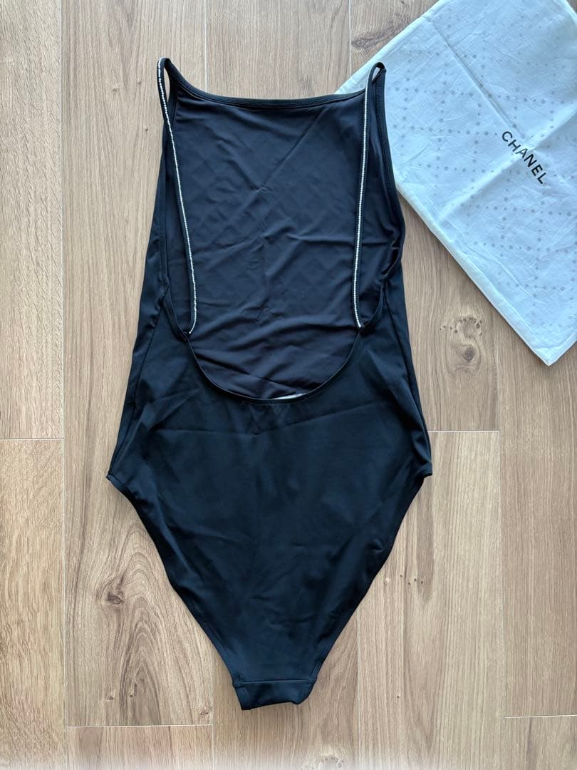 【正規品】シャネルCHANEL 2022-23クルーズ黒 ワンピース水着　36