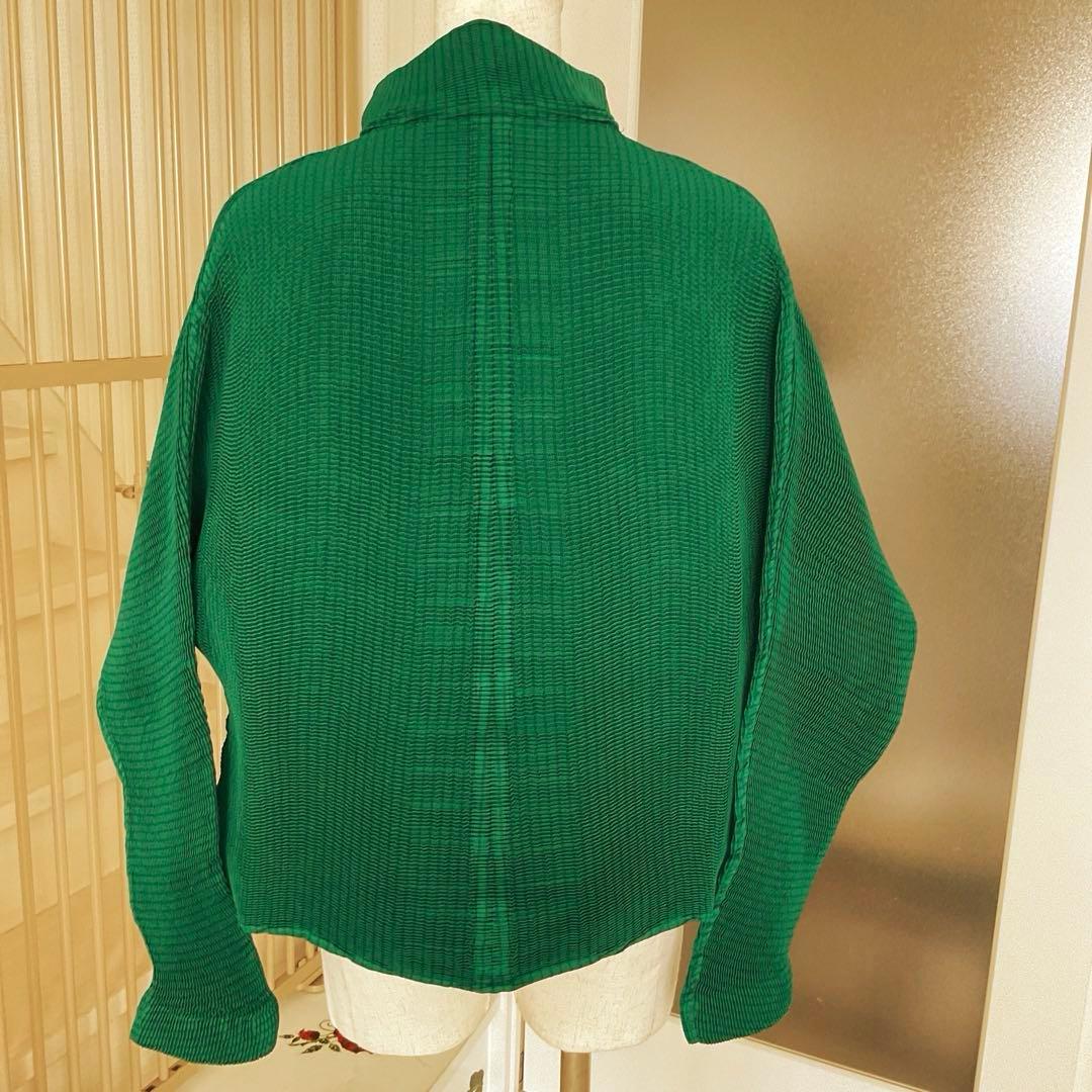 イッセイミヤケ　ストレッチ　ジャケット