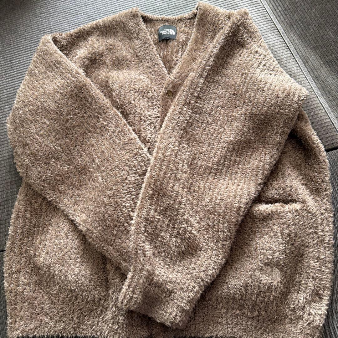 ノースフェイス　オルタナティブフェザーカーディガン（ユニセックス）