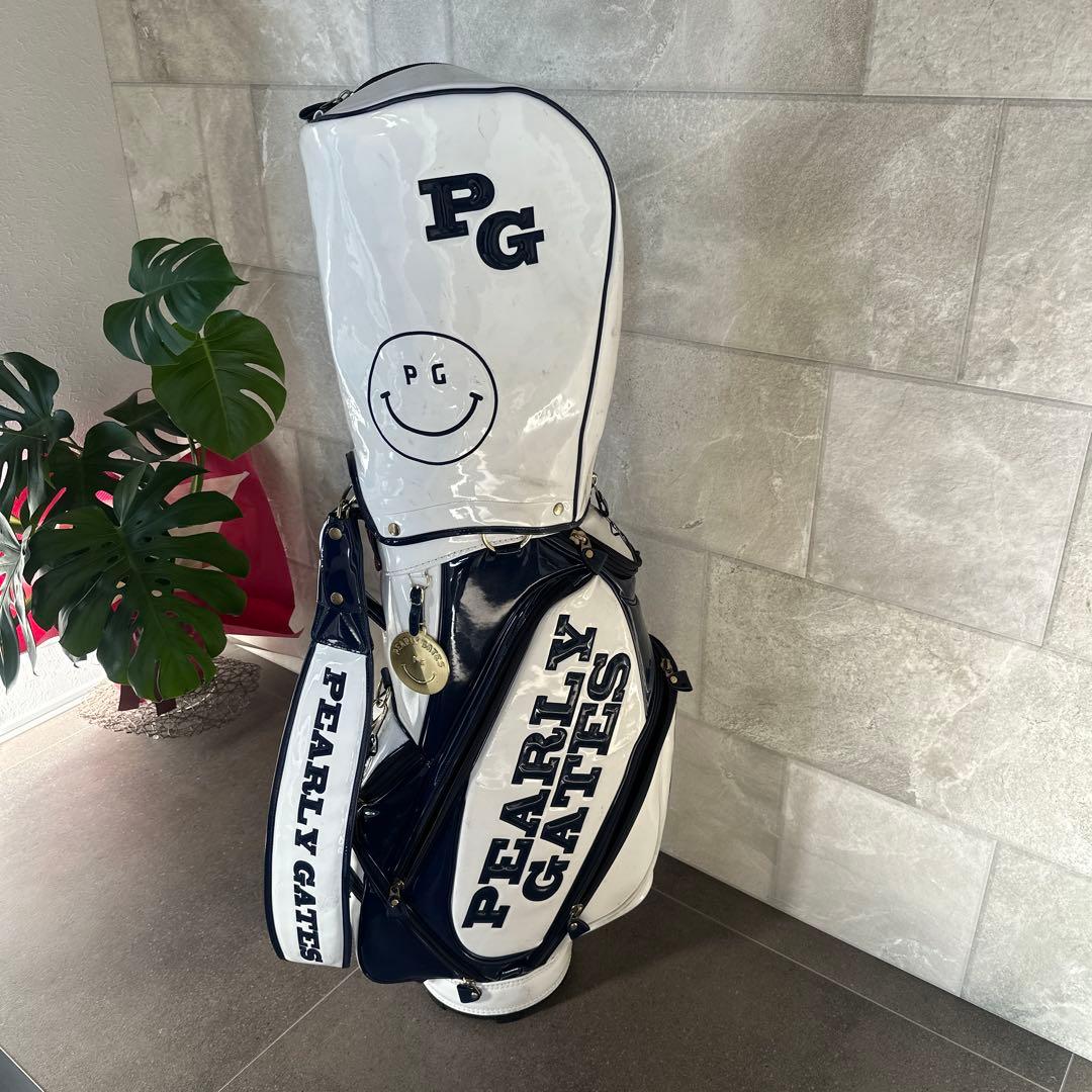 PEARLY GATES エナメルキャディバッグ