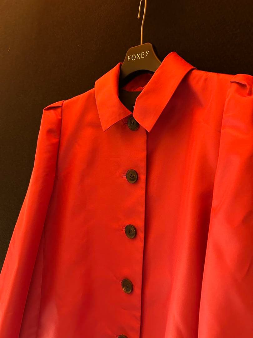 FOXEY 赤 トレンチコート