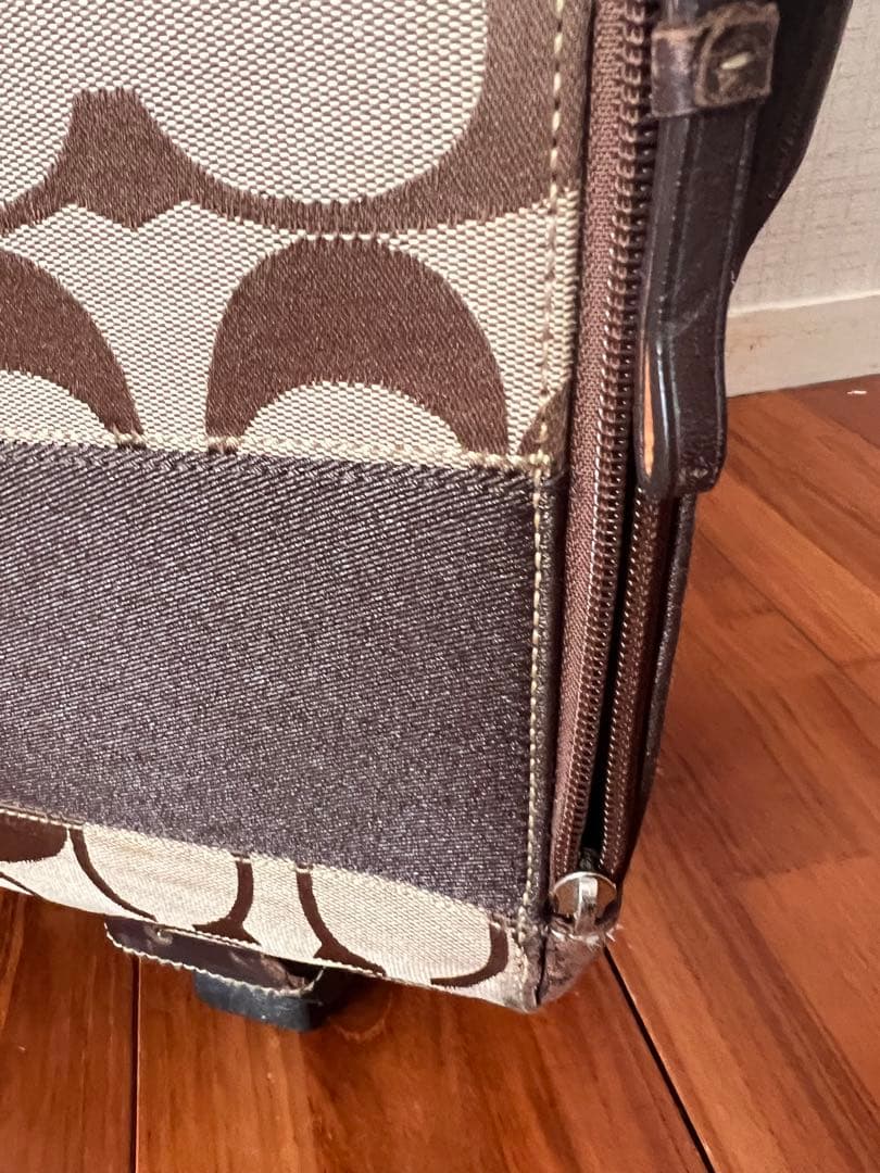 COACH 中型キャリーケース ロゴ　コーチ キャリーケース　スーツケース