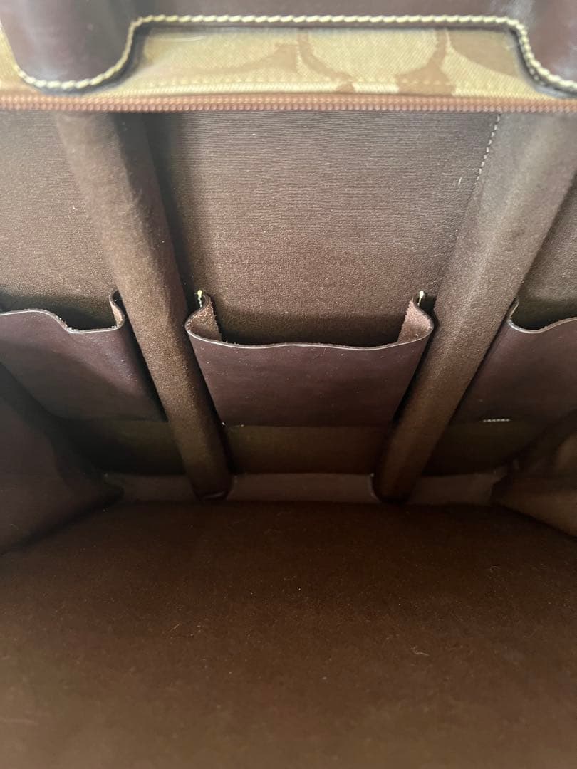 COACH 中型キャリーケース ロゴ　コーチ キャリーケース　スーツケース