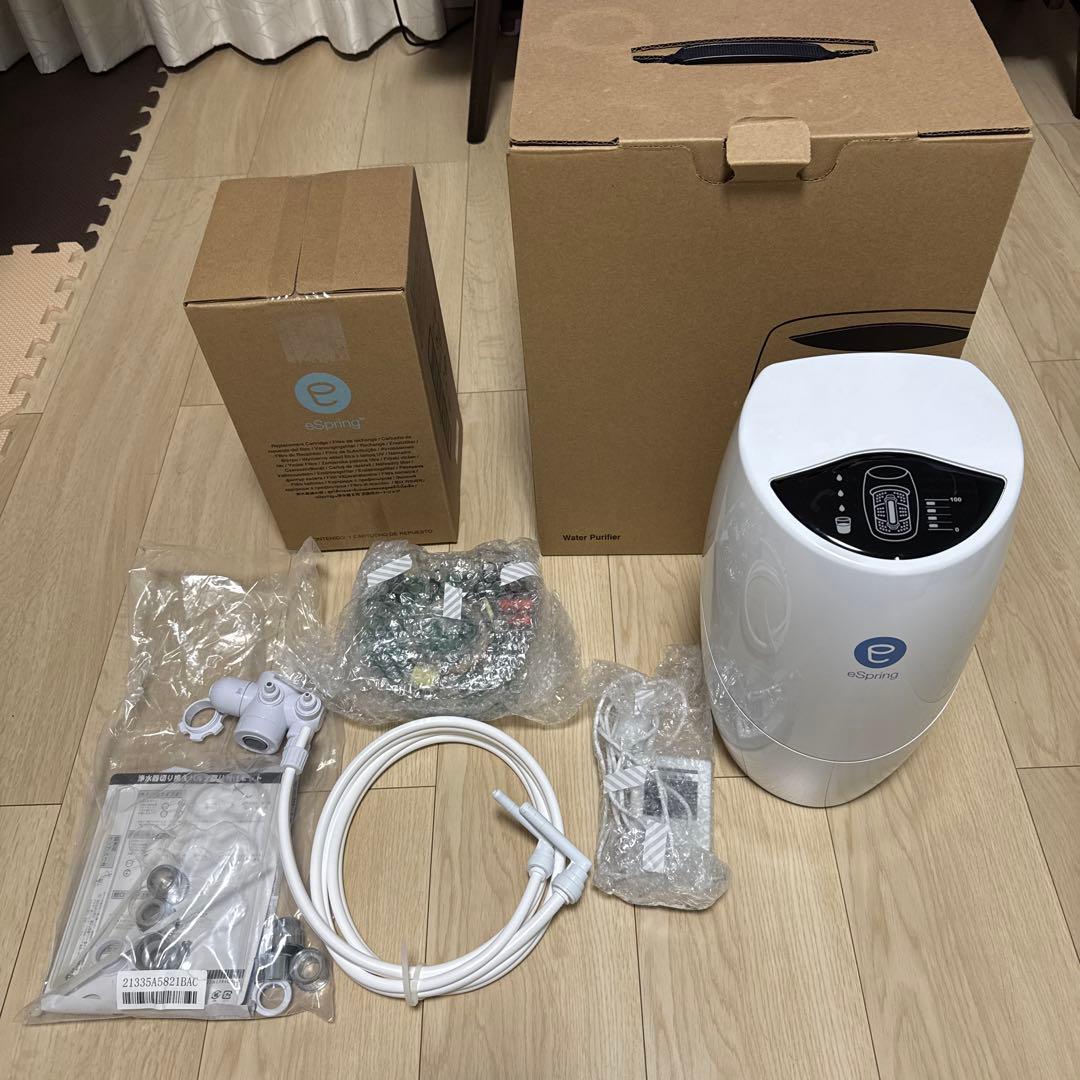 アムウェイeSpring Ⅱ浄水器 本体と付属品
