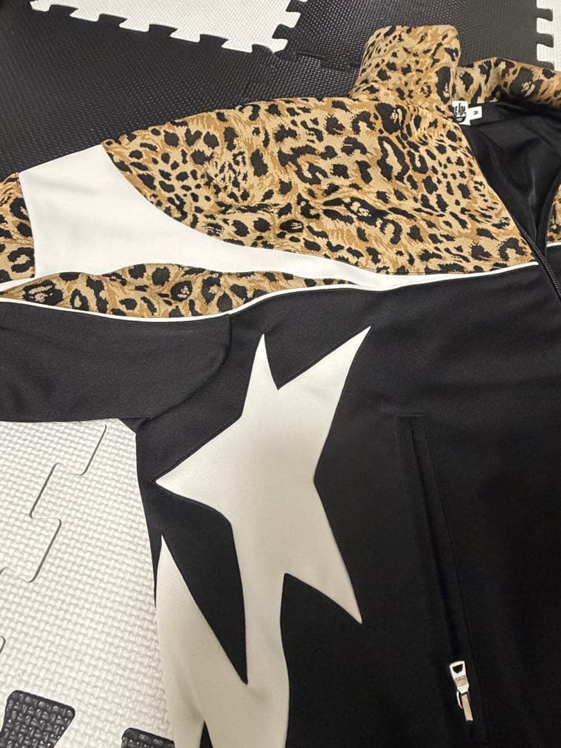 アベイジングエイプ　A BATHING APE ジャケット　極美品