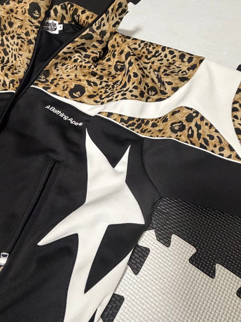 アベイジングエイプ　A BATHING APE ジャケット　極美品