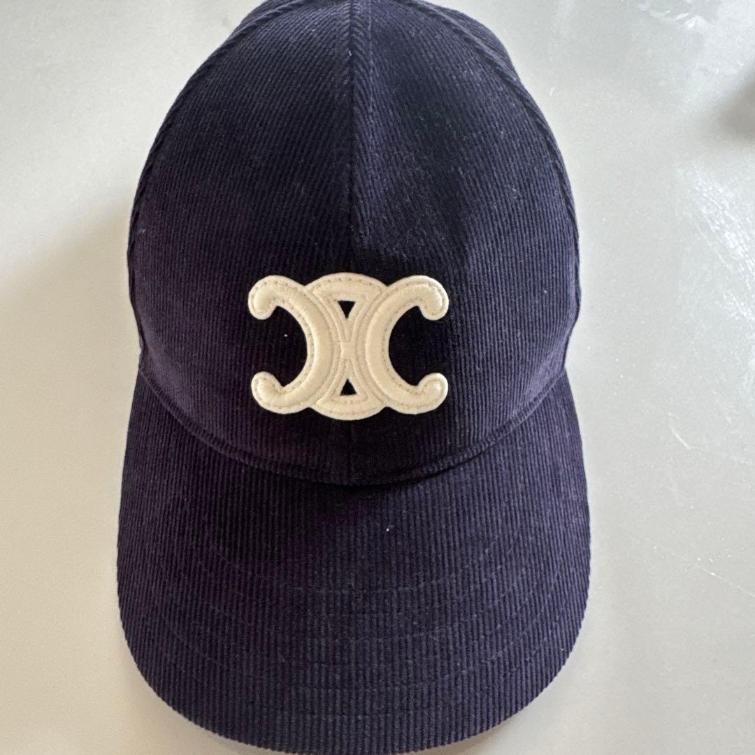 celineネイビー コーデュロイ キャップ