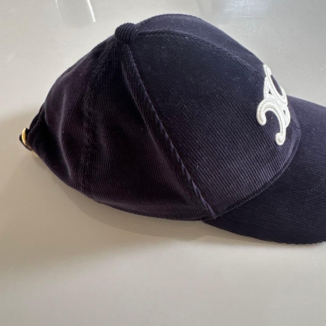 celineネイビー コーデュロイ キャップ