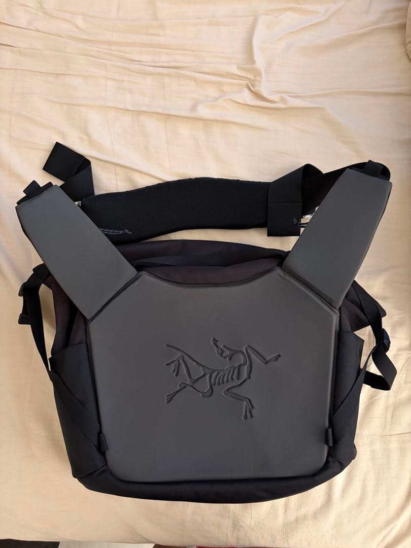 【美品】ARC'TERYX Mistral16