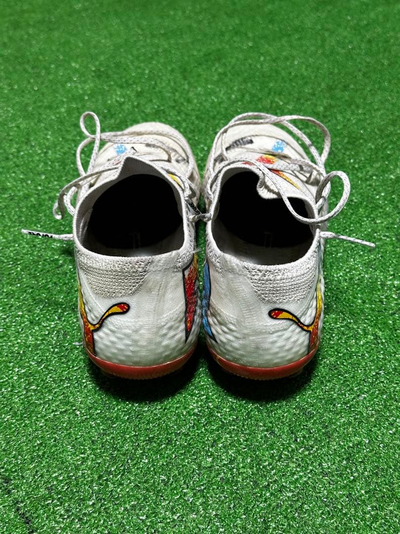 PUMA FUTURE 7 ヒートマップ　HG/AG サッカースパイク 白