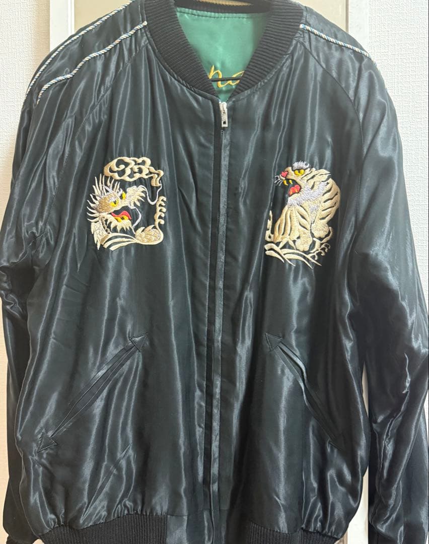スカジャン 黒と緑 鷹とドラゴン刺繍