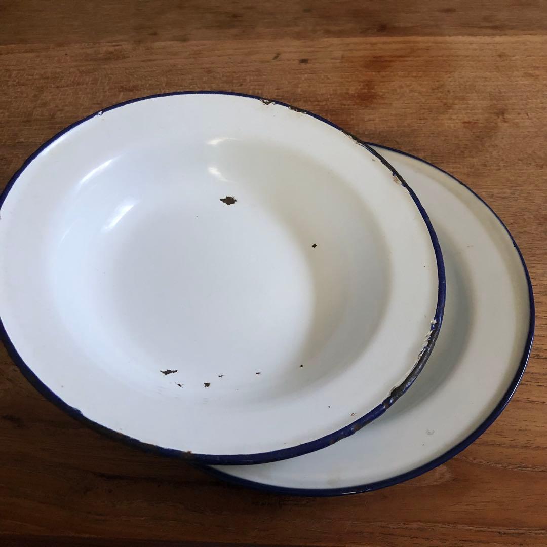 ビンテージ スウェーデン・旧ユーゴスラビア製 ホーロー皿 2個【希少】