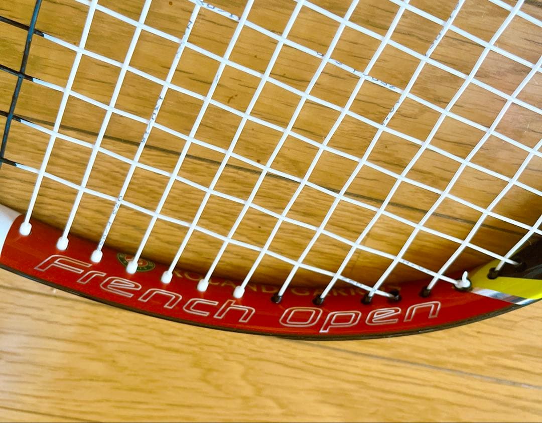 美品 日本未発売 バボラ ラケット　e-sense ローランドギャロス