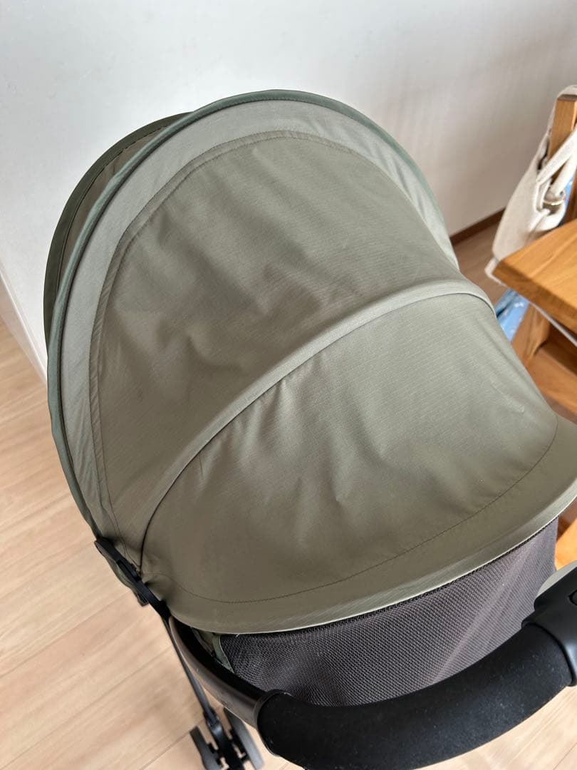 Aprica マジカルエアー　カーキ　B型ベビーカー