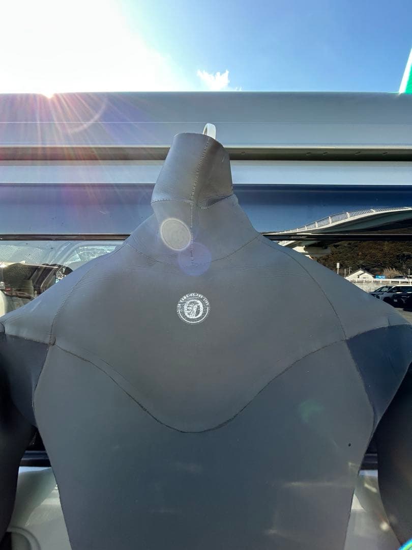 リンコンウェットスーツ　THE SUNS　セミドライ　市東重明